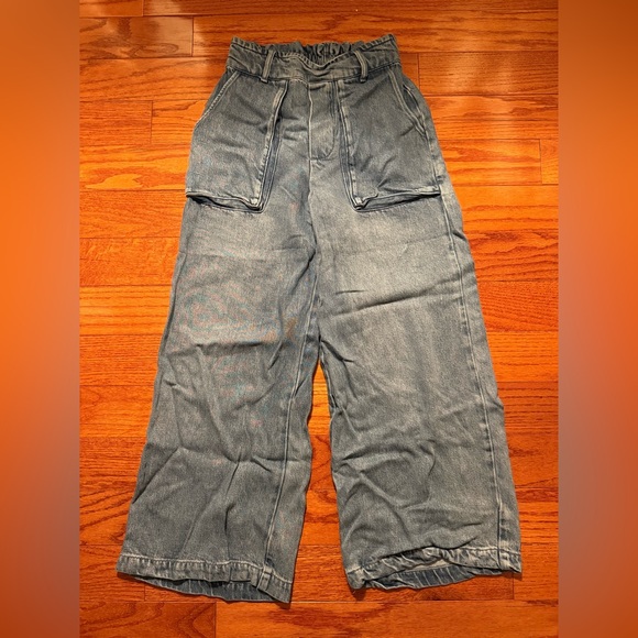 Young, Fabulous & Broke Wide Leg Elastic Waist Jeans - Picture 1 of 3